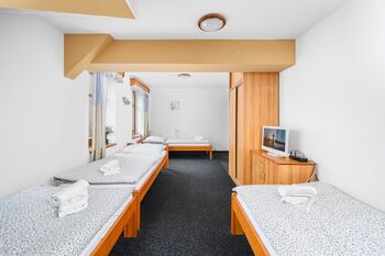 Prodej hotelu 702 m², Světlá pod Ještědem