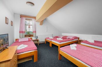 Prodej hotelu 702 m², Světlá pod Ještědem