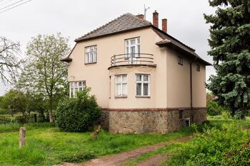 Prvorepubliková vila, Křenovice - Prodej domu 319 m², Křenovice