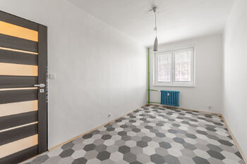 Prodej bytu 4+kk v osobním vlastnictví 71 m², Praha 4 - Záběhlice