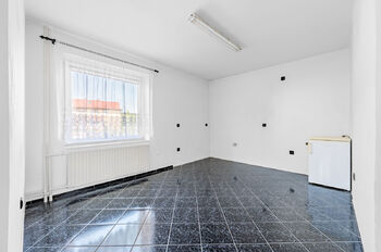 Prodej domu 225 m², Újezd