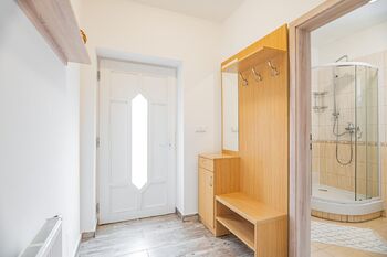 Prodej domu 228 m², Králův Dvůr