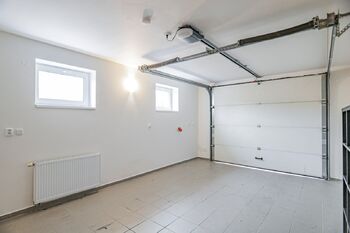 Prodej domu 228 m², Králův Dvůr