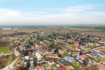 Prodej pozemku 800 m², Dobřejovice