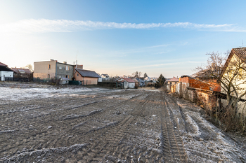 Prodej pozemku 1356 m², Dobřejovice