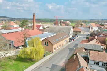 pohled z dronu  - Pronájem obchodních prostor 68 m², Lysá nad Labem