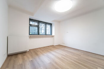 Pronájem bytu 1+kk v osobním vlastnictví 26 m², Praha 6 - Bubeneč