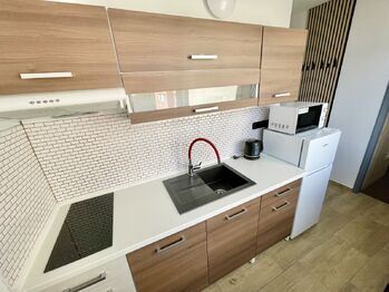 Kuchyně - Pronájem bytu 1+1 v osobním vlastnictví 33 m², Strakonice