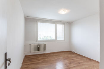 Pronájem bytu 4+1 v osobním vlastnictví 76 m², Praha 8 - Troja