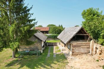 rodinný dům a roubená stavba - Prodej domu 58 m², Kněžmost