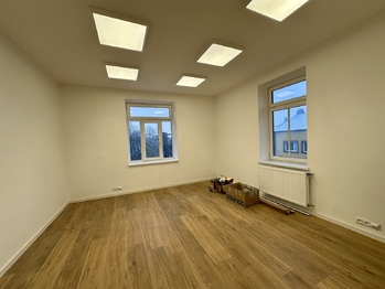 Pronájem kancelářských prostor 163 m², Třebíč