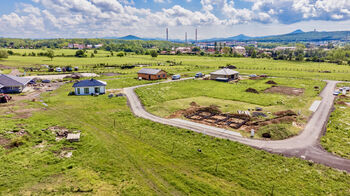 Prodej pozemku 1042 m², Újezdeček