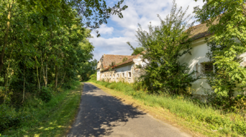 Prodej zemědělského objektu 2500 m², Počedělice