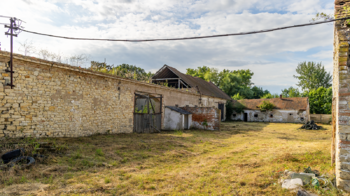 Prodej zemědělského objektu 2500 m², Počedělice