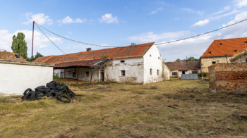 Prodej zemědělského objektu 2500 m², Počedělice