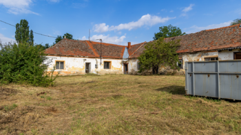 Prodej zemědělského objektu 2500 m², Počedělice