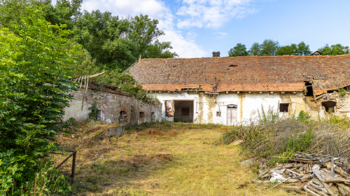 Prodej zemědělského objektu 2500 m², Počedělice