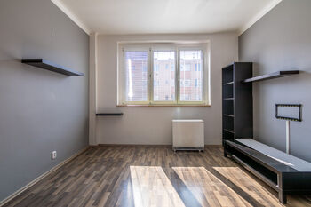 Pronájem bytu 2+kk v družstevním vlastnictví 52 m², Praha 4 - Krč