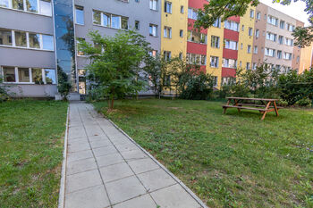 Pronájem bytu 2+kk v družstevním vlastnictví 52 m², Praha 4 - Krč