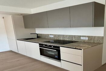 Prodej bytu 2+kk v osobním vlastnictví 60 m², Praha 8 - Libeň