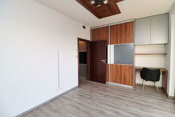 Pronájem bytu 2+kk v osobním vlastnictví 57 m², Praha 9 - Horní Počernice