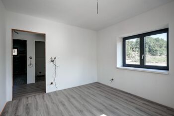 pokoj 3 foto 2 - Prodej domu 90 m², Černá Hora