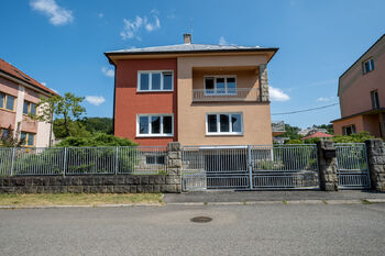 Prodej kancelářských prostor 270 m², Rožnov pod Radhoštěm