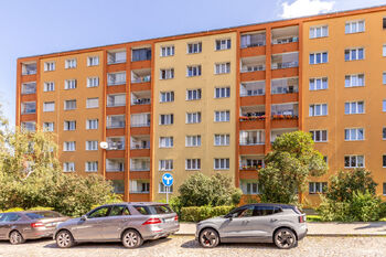 Prodej bytu 2+1 v osobním vlastnictví 53 m², Praha 6 - Vokovice