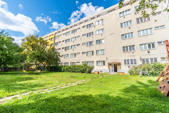 Prodej bytu 1+kk v osobním vlastnictví 31 m², Praha 4 - Krč