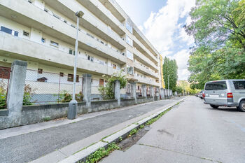 Prodej bytu 1+kk v osobním vlastnictví 31 m², Praha 4 - Krč