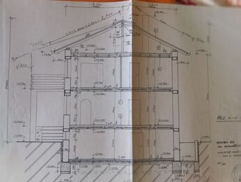 Prodej domu 300 m², Svinaře