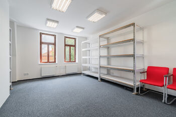 Prodej obchodních prostor 122 m², Stod