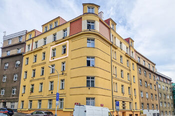 Prodej bytu 2+kk v osobním vlastnictví 44 m², Praha 4 - Nusle