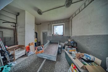 garáž - vjezd z ulice, průchod i do dvora - Prodej výrobních prostor 988 m², Týniště nad Orlicí