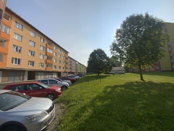 Prodej garáže 409 m², Toužim