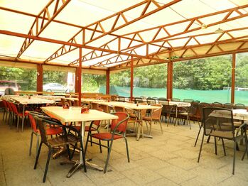 Terasa restaurace. - Prodej jiných prostor 1220 m², Velká Turná