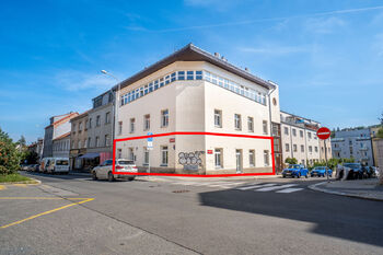 Prodej komerčního prostoru 145 m², Praha 6 - Vokovice