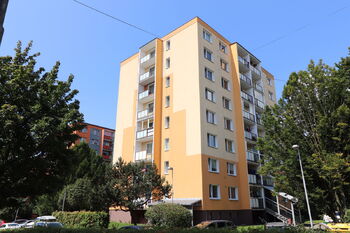 Prodej bytu 2+1 v osobním vlastnictví 53 m², Rožnov pod Radhoštěm