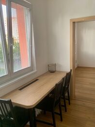 Pronájem bytu 2+1 v osobním vlastnictví 53 m², Praha 10 - Záběhlice