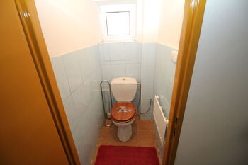 samostatné WC - Pronájem bytu 3+kk v osobním vlastnictví 80 m², Uhlířské Janovice