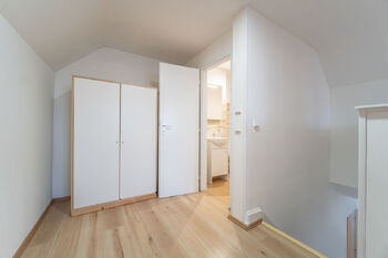 WC v patře - Prodej domu 109 m², Český Brod