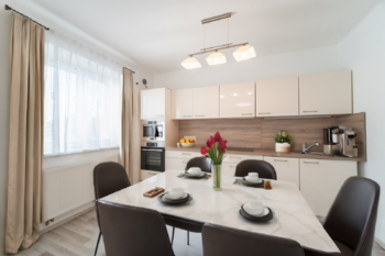  Kuchyň s jídelnou (vizualizace) - Prodej domu 109 m², Český Brod