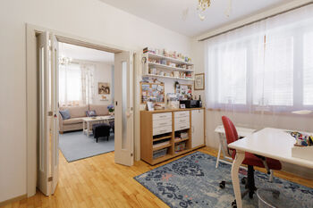 Prodej domu 280 m², Hostivice