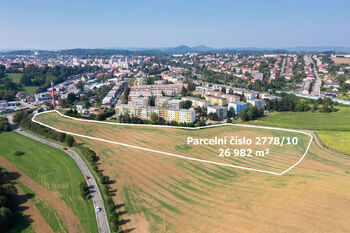 Prodej pozemku 26982 m², Benešov