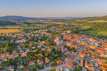 Pohled z dronu na město. - Prodej bytu 3+kk v osobním vlastnictví 96 m², Bavorov