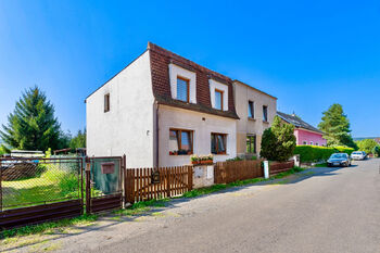 Prodej domu 250 m², Osek