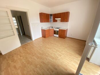 Pronájem bytu 2+1 v osobním vlastnictví 77 m², Plzeň