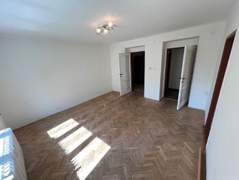 Pronájem bytu 2+1 v družstevním vlastnictví 56 m², Praha 5 - Košíře