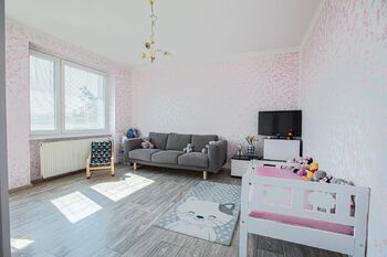 Pokoj II. - Prodej bytu 4+1 v osobním vlastnictví 79 m², Roudnice nad Labem