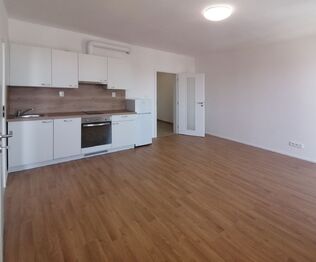 Pronájem bytu 2+kk v družstevním vlastnictví 51 m², Svitavy